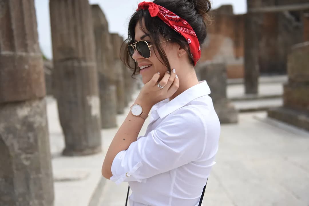 Stylizacje styl pin-up: jak stworzyć wyjątkowy look pełen klasy?