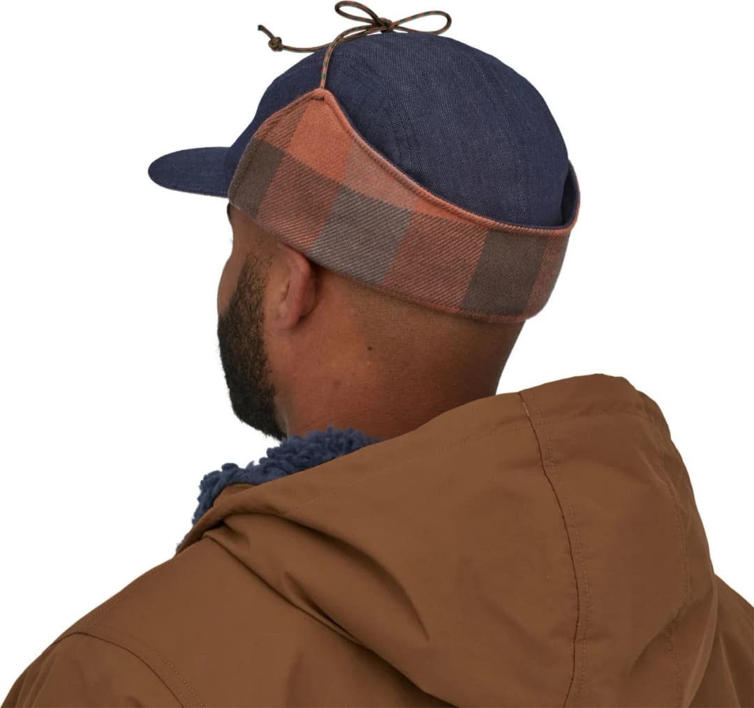 Czapka z daszkiem na uszy - zalety i wady, które warto znać